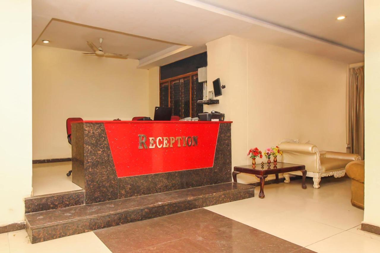 Oyo 7343 Al Shareef Palace Hyderabad Luaran gambar