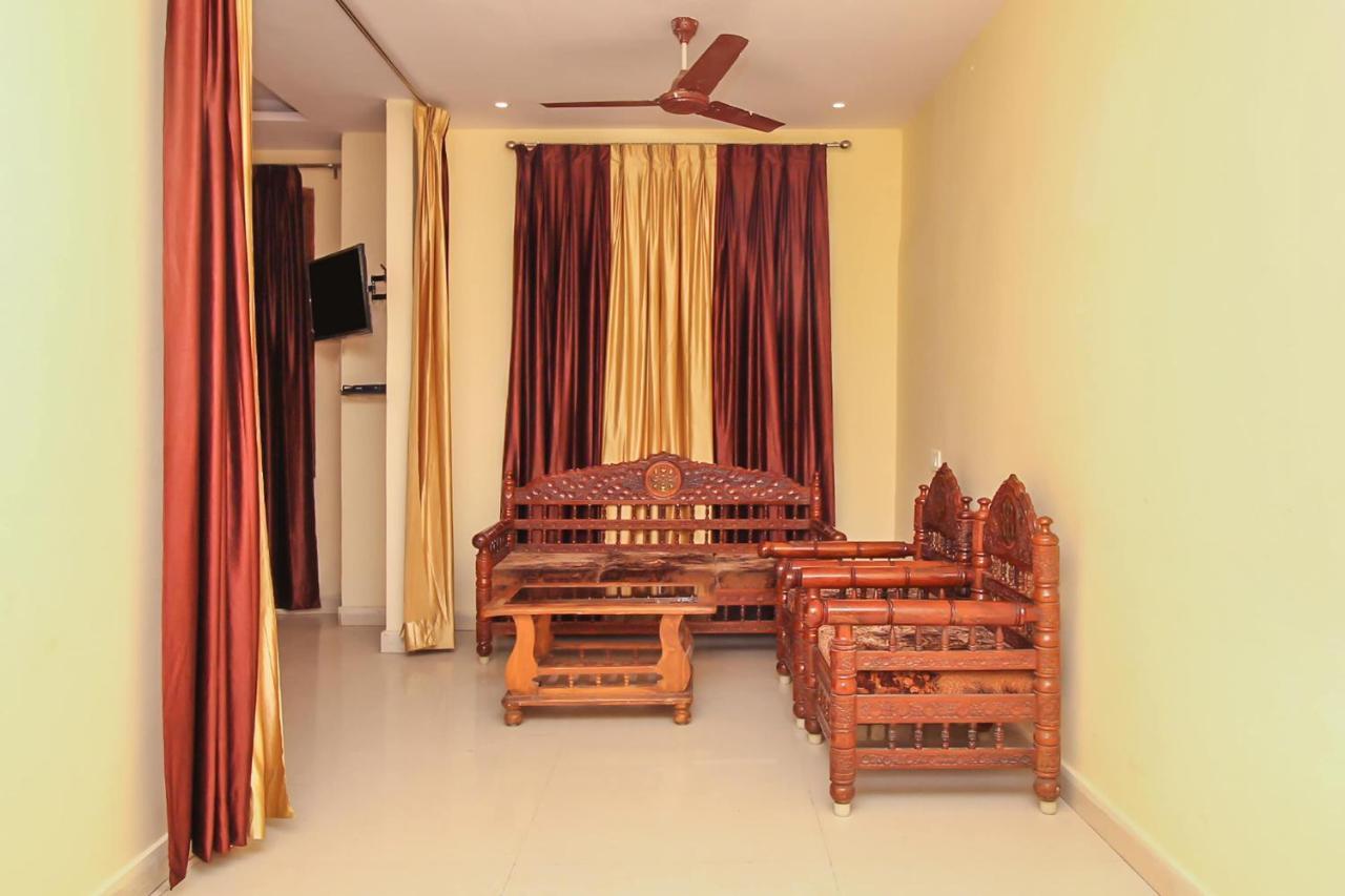 Oyo 7343 Al Shareef Palace Hyderabad Luaran gambar